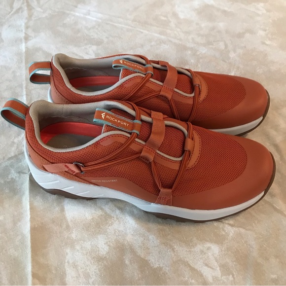 NWOB ROCKPORT WOMEN'S XCS SPRUCE PEAK SLIP-ON TREKKER. Sz 7 - Picture 3 of 8